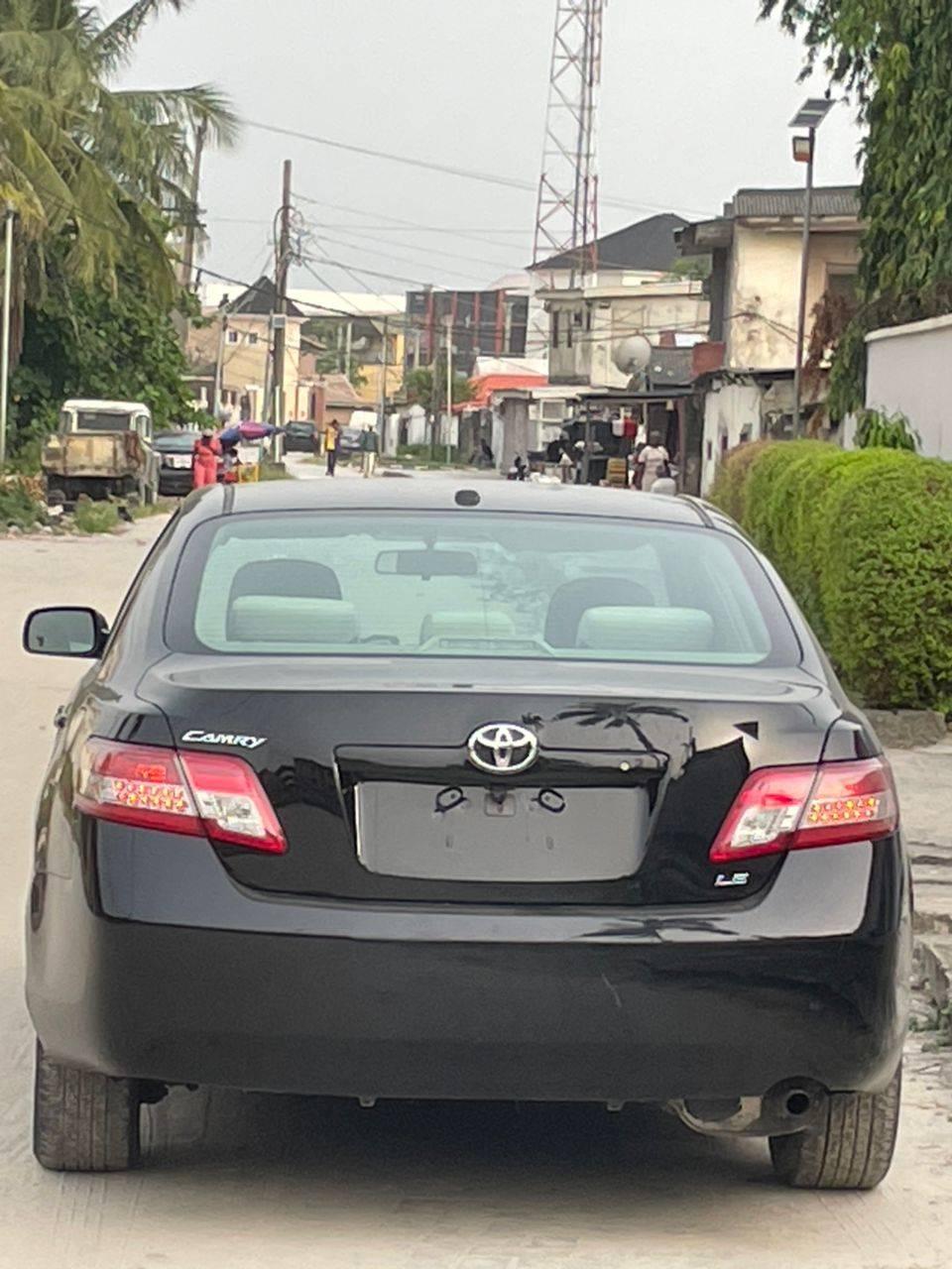 A picture of Distress Distress Foreign used 2010 Model Toyota Camry Toks October