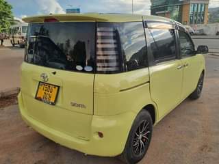 A picture of Sienta milion 5.8 Ipo mwanza Automatic Engine safi 0784857610 kama_una_uza_gari_lako_nitumie