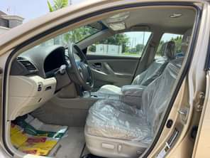 A picture of FOREIGN USED TOYOTA CAMRY LE 2010 MODEL WITH ITS ORIGINAL