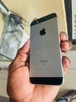 A picture of Original iPhone 5SE At Only 230 000 iOS 15 32gb
