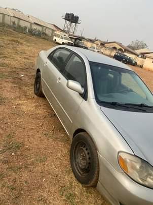 A picture of Toyota Corolla 2004