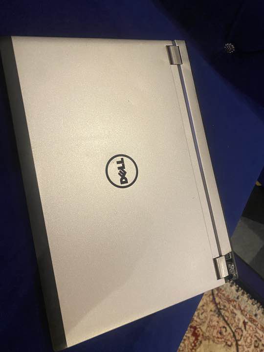 A picture of Neatly used dell latitude 3330