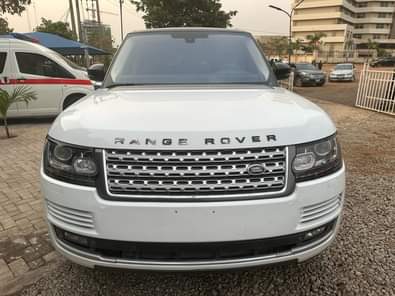 A picture of 2015 Range Rover Vouge Longwheelbase 4Months used price 48.5M Location