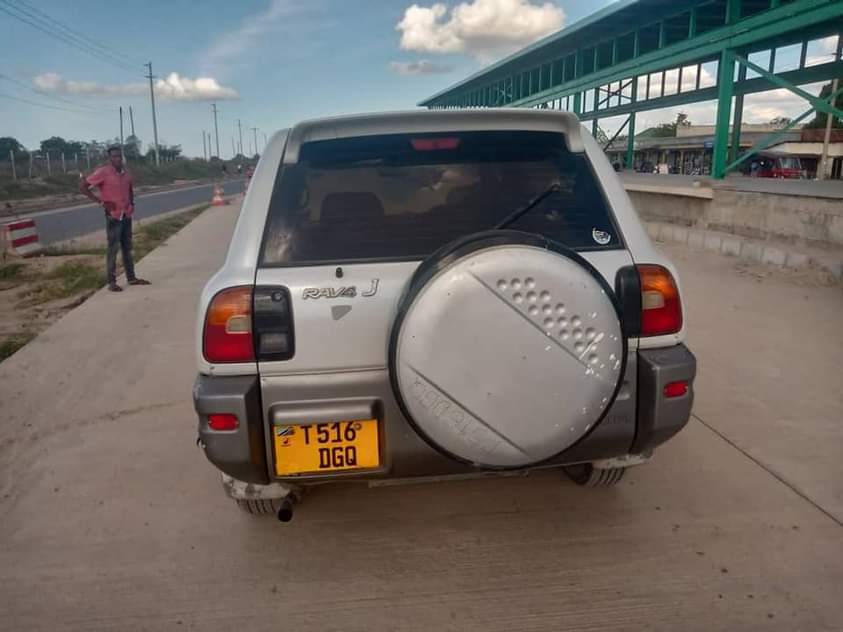 A picture of RAV4 Full ac Full documents Taili zote mpya 0712623937 Milioni