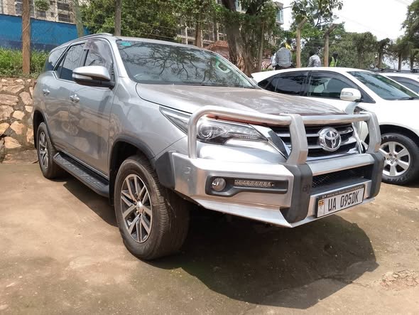A picture of Toyota Fortuner Model 2016 Diesel Engine Automatic 0787181703 0704482571 Call