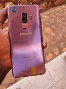 A picture of Samsung s9 plus