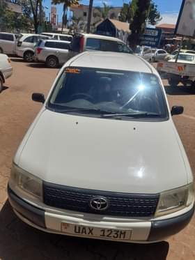 A picture of Make TOYOTA Brand PROBOX Year 2004 Color WHITE Grade 2WD