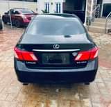 A picture of Lexus Es350