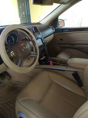 A picture of GL 450 Mercedes Benz