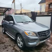 A picture of 2012 mercedes benz ML 350