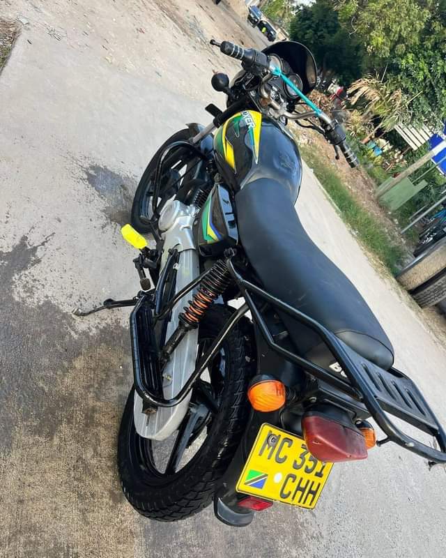 A picture of BOXER 150