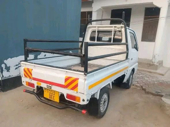 A picture of Suzuki carry