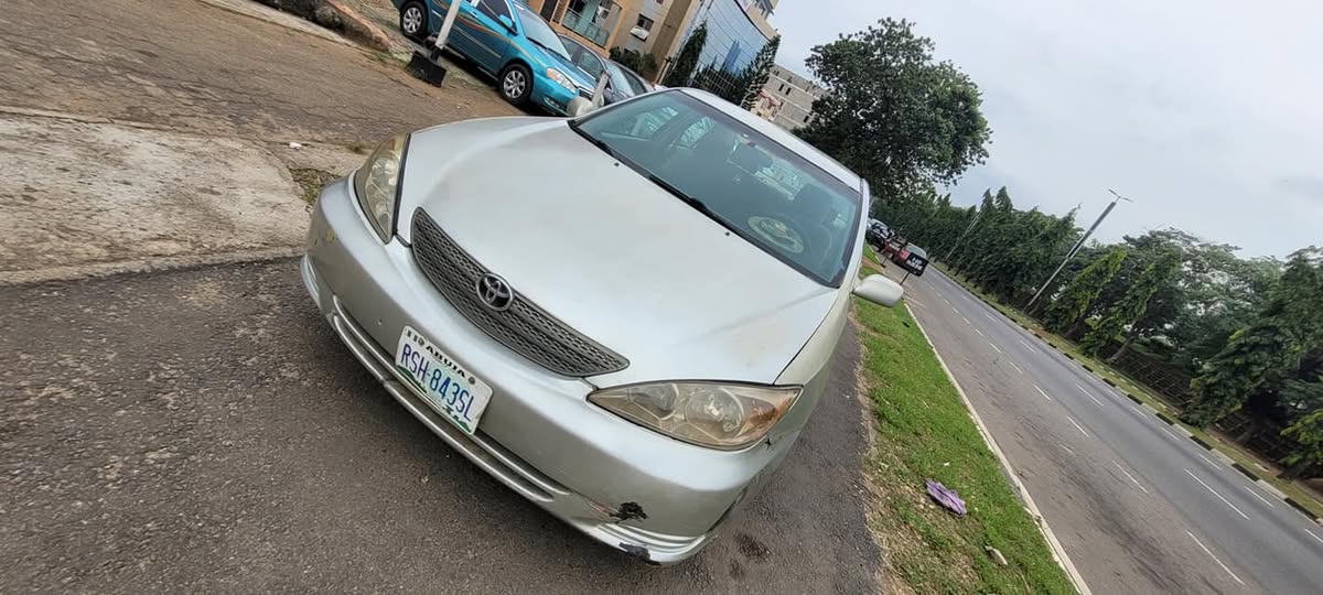 A picture of Toyota camry 2003