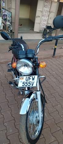 A picture of BAJAJ BOXER
