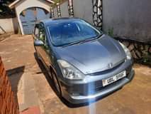 A picture of Toyota Wish 2007 25m
