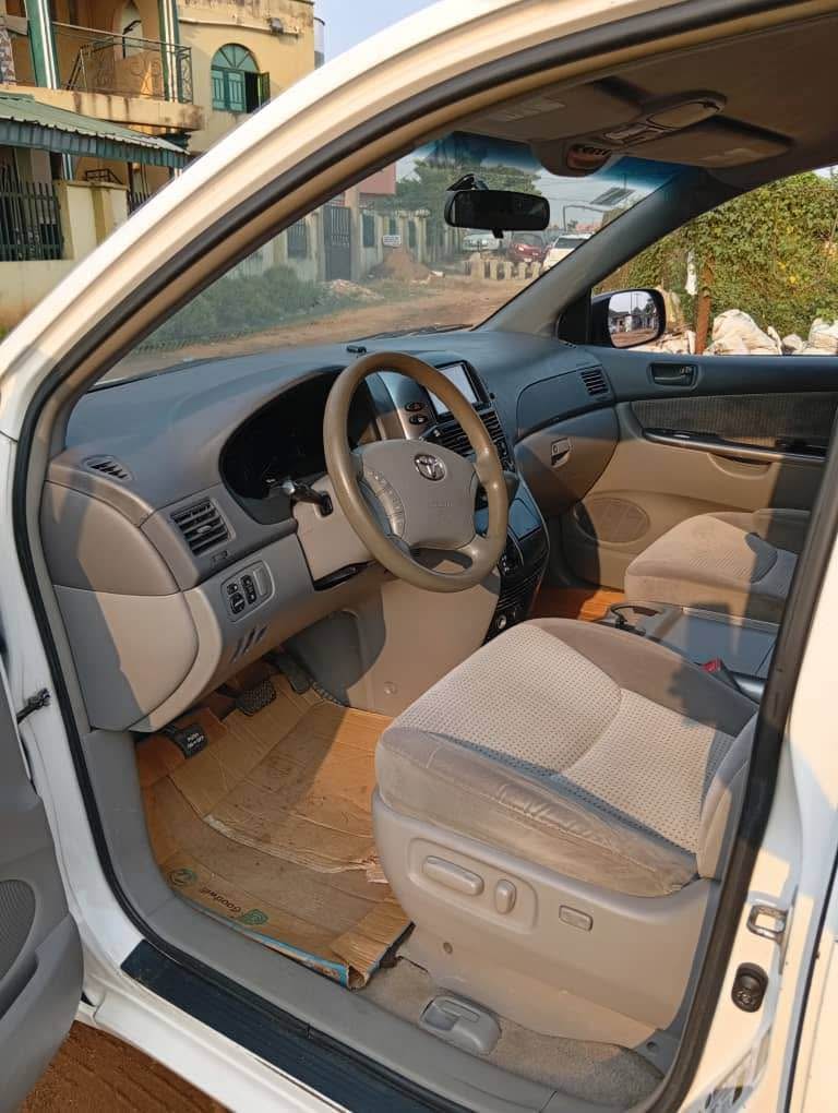 A picture of NEW YEAR PROMO SALES FOREIGN USED 2008 TOYOTA SIENNA LE