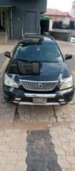 A picture of Lexus RX 330
