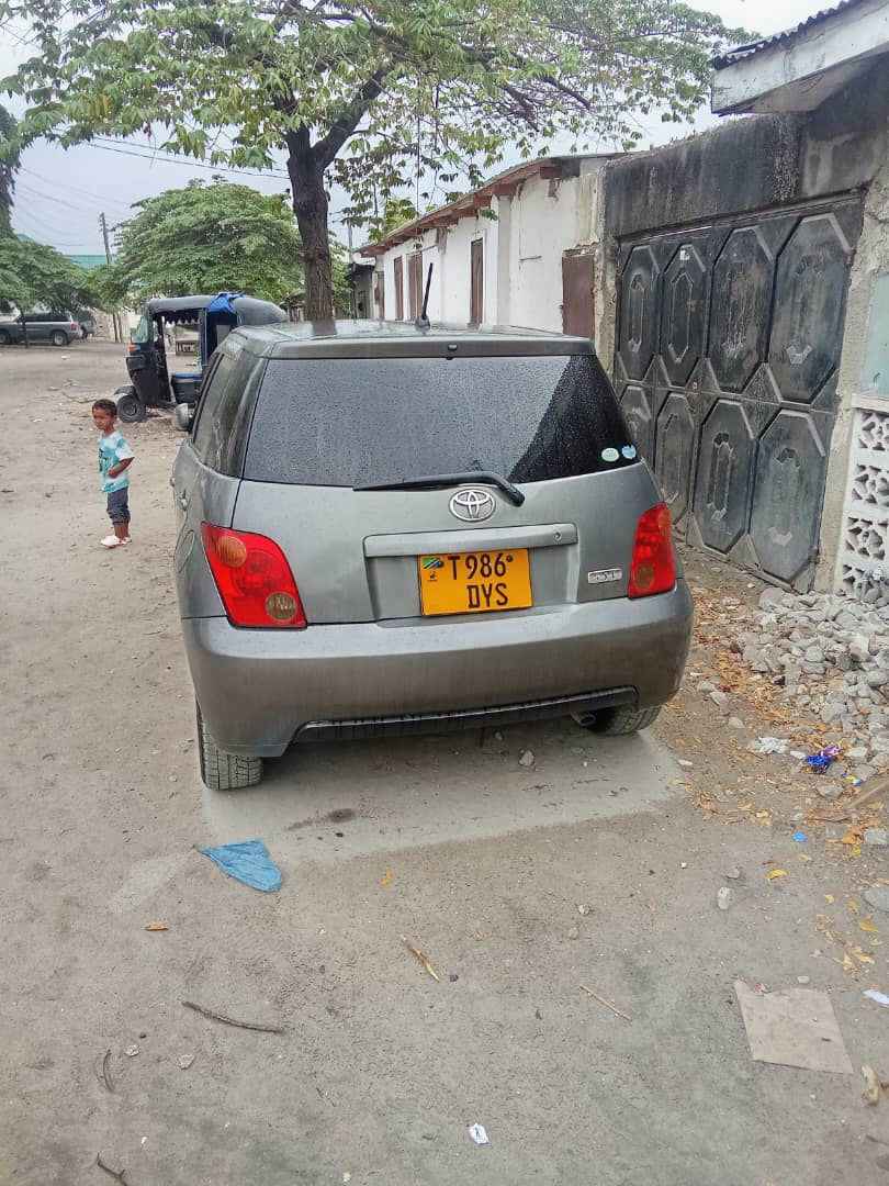 A picture of TOYOTA IST KALI SANA 0684528146 au 0764030794