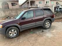 A picture of DISTRESS SALES 2004 MAZDA TRIBUTE