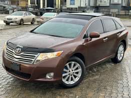 A picture of Reg 2011 Toyota venza first body pan 4plugs engine gear