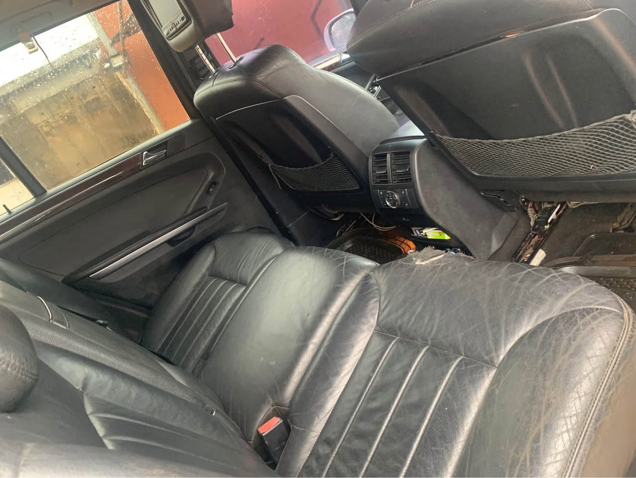 A picture of Mercedes Benz ml 300
