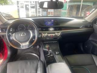 A picture of lexus es350