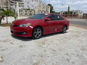 A picture of FOREIGN USED TOYOTA CAMRY SE 2012 MODEL WITH ORIGINAL CUSTOM