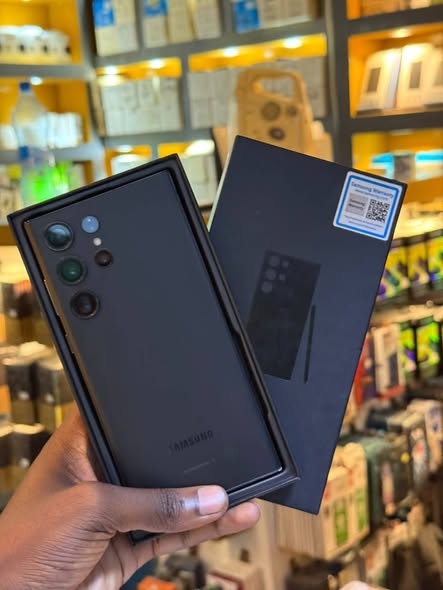A picture of SAMSUNG S23 ULTRA 5G