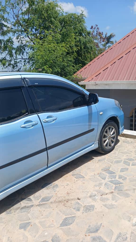A picture of Toyota raum