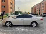 A picture of This is lexus Es330 2005 model clean interior and exterior