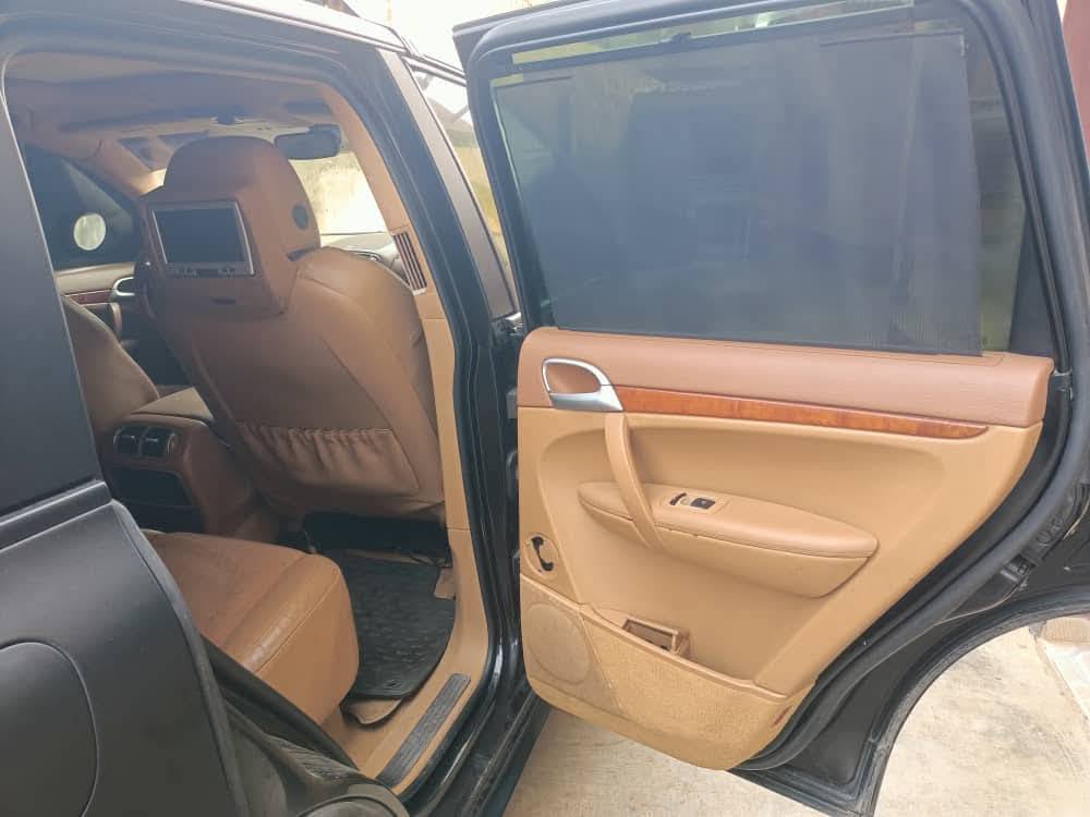 A picture of 2010 registered Porsche Cayenne GTS V8 NO FAULT