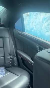 A picture of another fantastic super sharp E350 013 fullest option first body