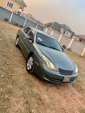 A picture of 5 months used 2005 lexus Es330 3 9 million Naira