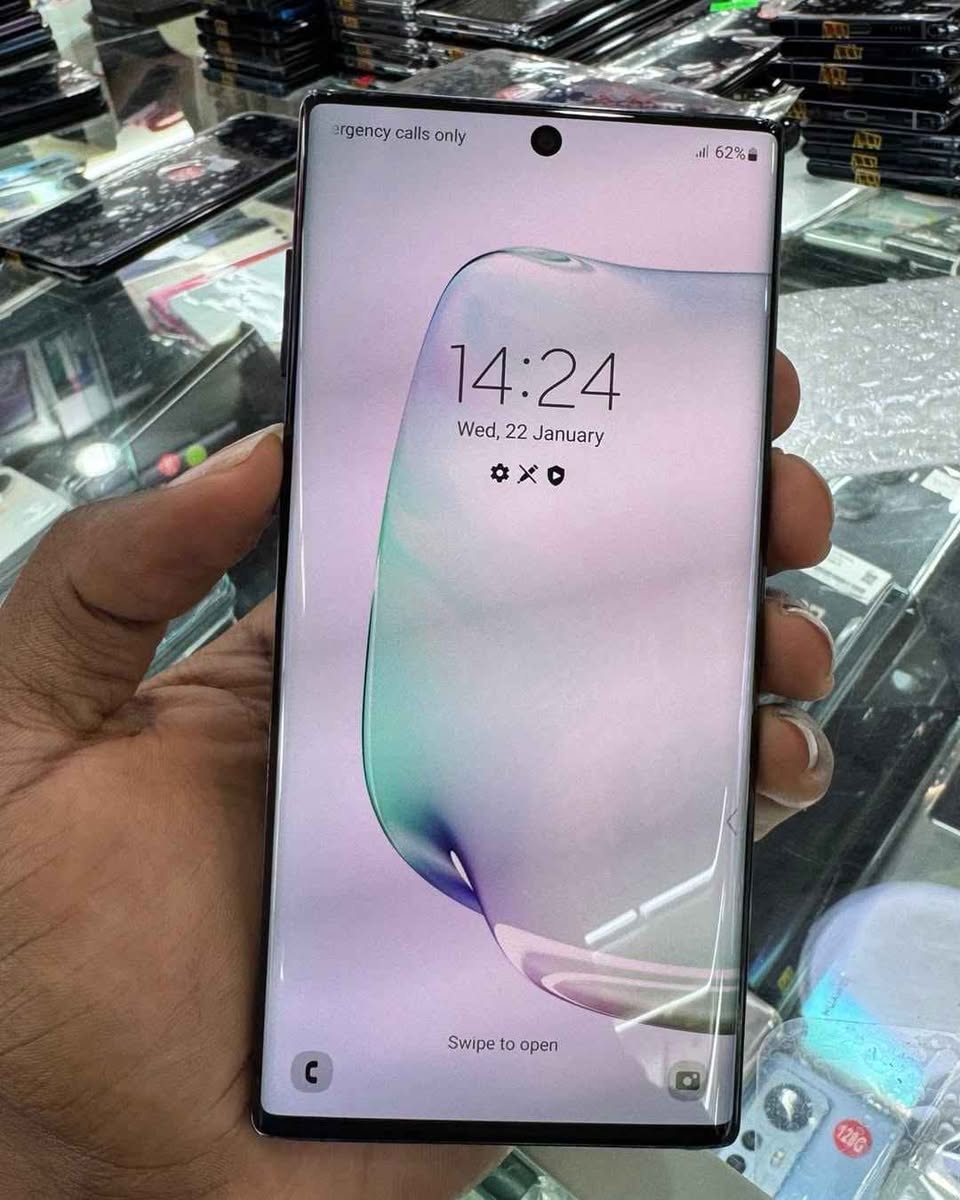 A picture of SAMSUNG GALAXY NOTE 10