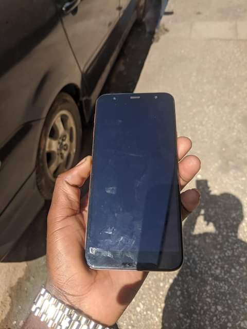 samsung j4