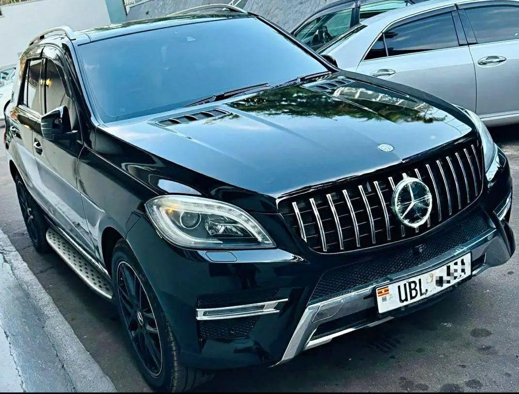 A picture of Benz 4 matic for sale 62millions call 0755622807