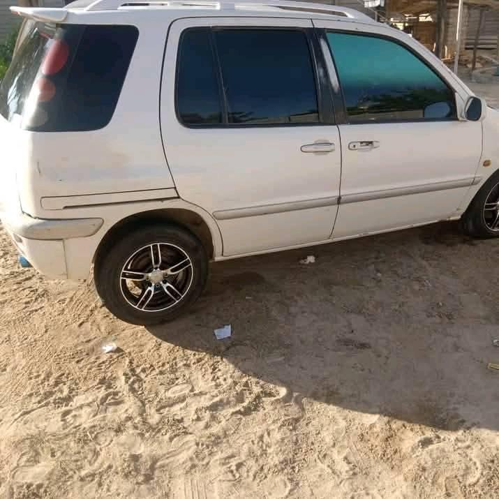 cars under 2000