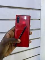 A picture of Samsung Note 10 256gb 12gb ram Single crack 500k only