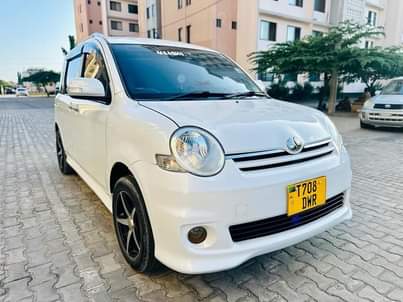 A picture of Sienta namba D