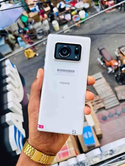 sharp aquos