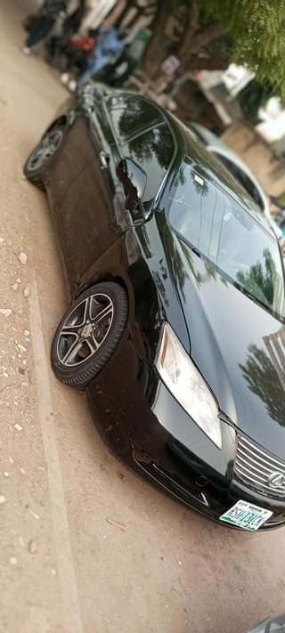 A picture of 08 Lexus Es350
