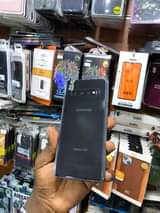 A picture of Samsung galaxy S10