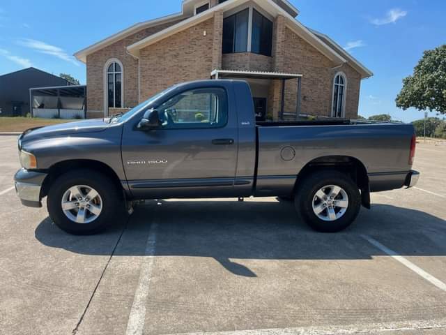 A picture of 2002 Dodge RAM 1500 4.7 V8 4X4