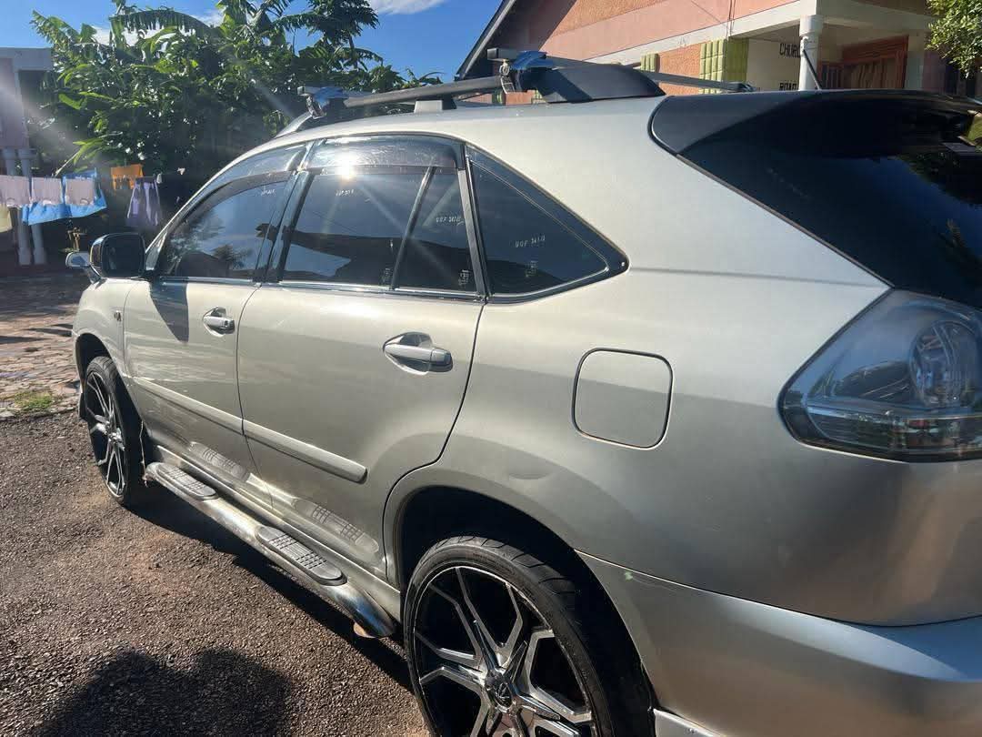 A picture of 2008 Toyota harrier