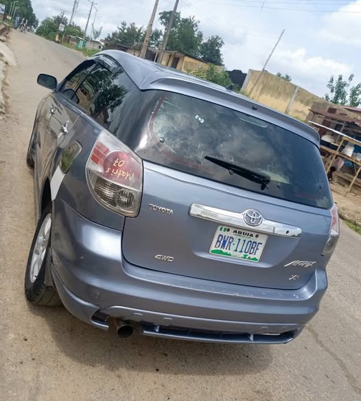 A picture of Toyota matrix