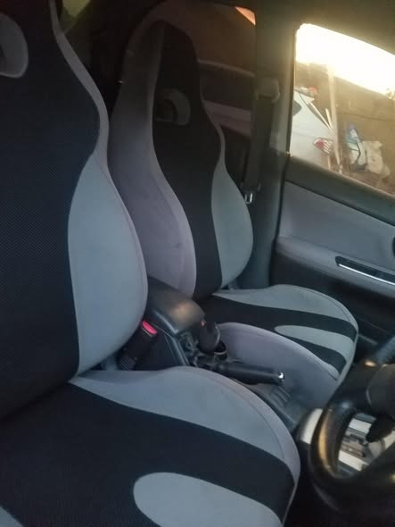 A picture of 2004 Subaru impreza
