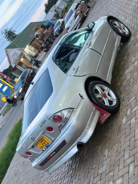 A picture of TOYOTA ALTEZZA