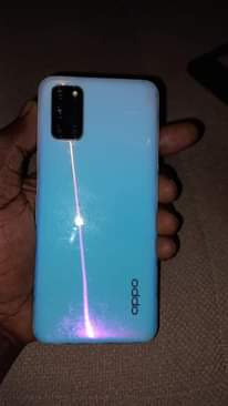 A picture of OPPO A52