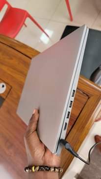 A picture of Lenovo ideaPad 1000gb storage 4gb Ram 5hrs battery . Call