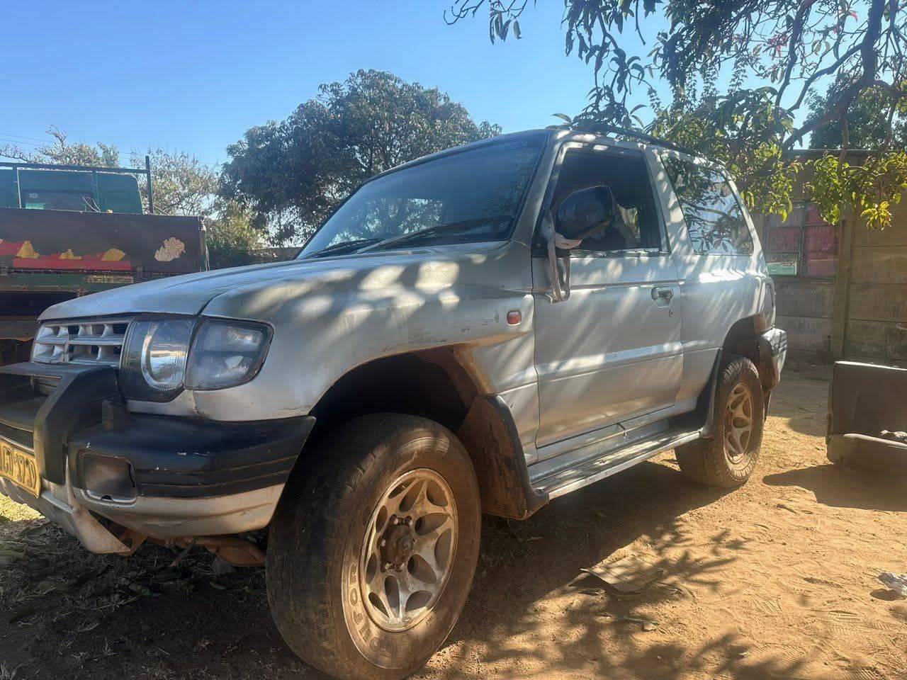 used mitsubishi pajero